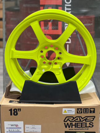 Picture of Gram Lights 57DR - 17x9 +38 5x100 - Luminous Yellow